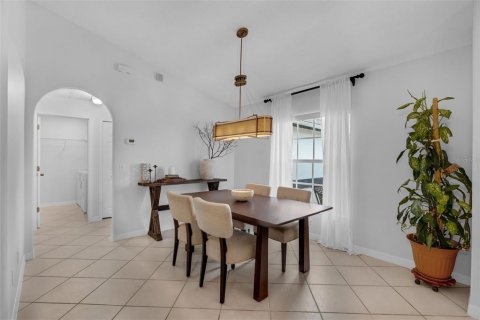 Casa en venta en Kissimmee, Florida, 3 dormitorios, 167.87 m2 № 1903948 - foto 10