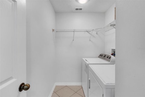 Casa en venta en Kissimmee, Florida, 3 dormitorios, 167.87 m2 № 1903948 - foto 29