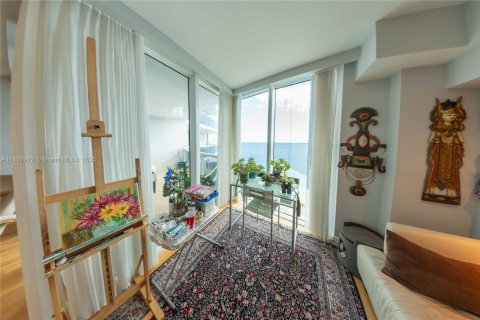 Condo in Sunny Isles Beach, Florida, 2 bedrooms  № 1809842 - photo 4