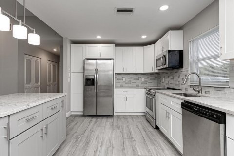 Villa ou maison à vendre à Tamarac, Floride: 2 chambres, 217.86 m2 № 2085734 - photo 10