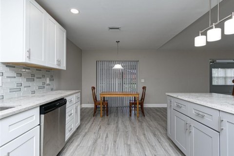 Villa ou maison à vendre à Tamarac, Floride: 2 chambres, 217.86 m2 № 2085734 - photo 12