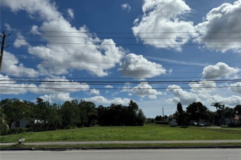 Propiedad comercial en venta en Greenacres, Florida № 2018693 - foto 3