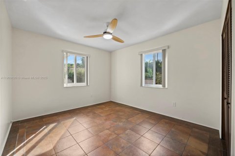 Casa en alquiler en West Miami, Florida, 3 dormitorios, 135.64 m2 № 1951968 - foto 13