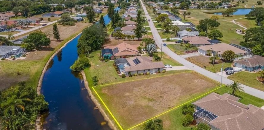 Land in Rotonda, Florida № 1919642