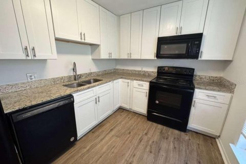 Copropriété à louer à Orlando, Floride: 2 chambres, 108.23 m2 № 2378217 - photo 11