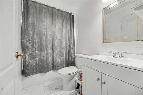 Villa ou maison à vendre à Titusville, Floride: 4 chambres, 244.43 m2 № 2277772 - photo 11