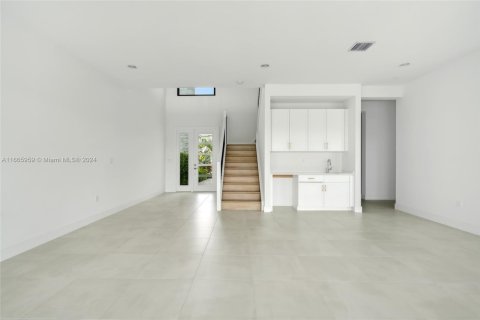 House in Boca Raton, Florida 5 bedrooms, 339.93 sq.m. № 1702984 - photo 13