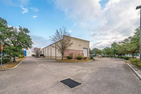 Immobilier commercial à vendre à Oviedo, Floride: 929.77 m2 № 2103746 - photo 28