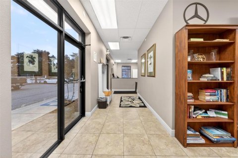 Immobilier commercial à vendre à Oviedo, Floride: 929.77 m2 № 2103746 - photo 15