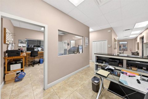 Immobilier commercial à vendre à Oviedo, Floride: 929.77 m2 № 2103746 - photo 8