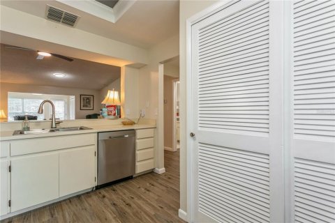 Copropriété à vendre à Clearwater, Floride: 2 chambres, 96.99 m2 № 1784928 - photo 10