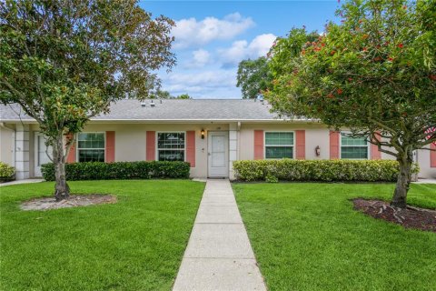 Copropriété à vendre à Clearwater, Floride: 2 chambres, 96.99 m2 № 1784928 - photo 1
