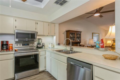 Copropriété à vendre à Clearwater, Floride: 2 chambres, 96.99 m2 № 1784928 - photo 7