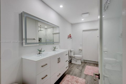 Купить виллу или дом в Майами, Флорида 3 спальни, 338.81м2, № 1973271 - фото 22