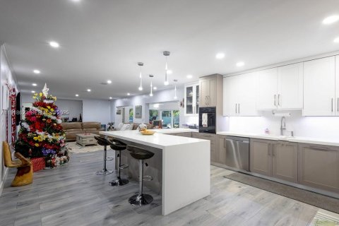 Купить виллу или дом в Майами, Флорида 3 спальни, 338.81м2, № 1973271 - фото 17