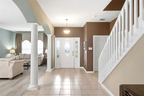 House in Davenport, Florida 5 bedrooms, 302.03 sq.m. № 2210852 - photo 11