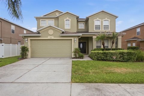 House in Davenport, Florida 5 bedrooms, 302.03 sq.m. № 2210852
