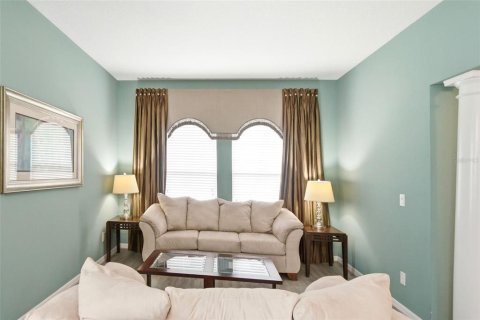 House in Davenport, Florida 5 bedrooms, 302.03 sq.m. № 2210852 - photo 13