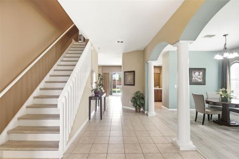 House in Davenport, Florida 5 bedrooms, 302.03 sq.m. № 2210852 - photo 12