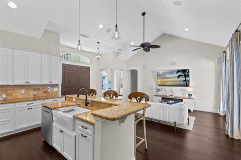 Villa ou maison à vendre à Longwood, Floride: 4 chambres, 360.09 m2 № 2430895 - photo 2