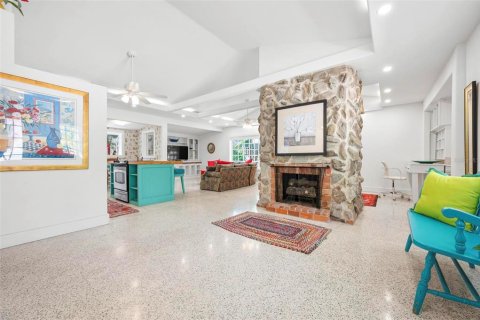 Villa ou maison à vendre à Sarasota, Floride: 3 chambres, 152.08 m2 № 1639812 - photo 3