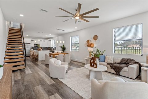 Touwnhouse à vendre à Pinellas Park, Floride: 3 chambres, 218.41 m2 № 1842134 - photo 5