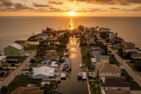 Land in Hudson, Florida № 2350012