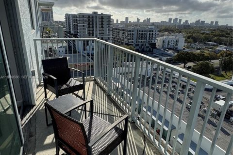 Copropriété à louer à Hollywood, Floride: 2 chambres, 113.34 m2 № 2045134 - photo 14