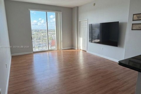 Copropriété à louer à Hollywood, Floride: 2 chambres, 113.34 m2 № 2045134 - photo 3