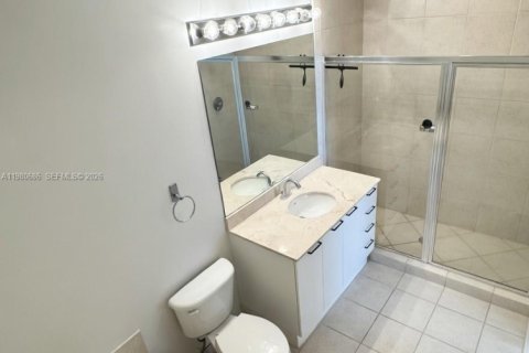 Copropriété à louer à Hollywood, Floride: 2 chambres, 113.34 m2 № 2045134 - photo 8