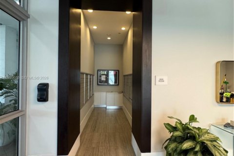 Copropriété à louer à Hollywood, Floride: 2 chambres, 113.34 m2 № 2045134 - photo 21