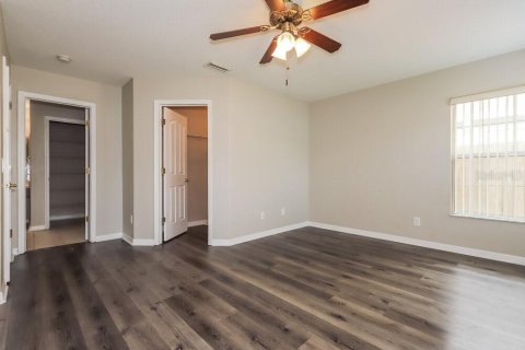 Villa ou maison à louer à Riverview, Floride: 4 chambres, 179.3 m2 № 2405578 - photo 10