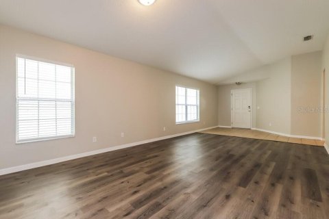 Villa ou maison à louer à Riverview, Floride: 4 chambres, 179.3 m2 № 2405578 - photo 3
