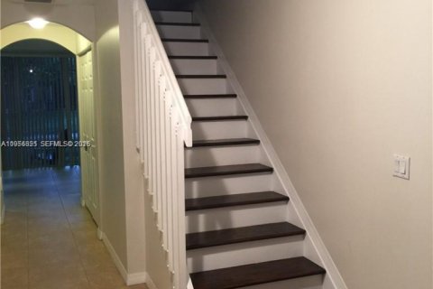 Touwnhouse à vendre à Dania Beach, Floride: 3 chambres, 128.39 m2 № 2010519 - photo 8