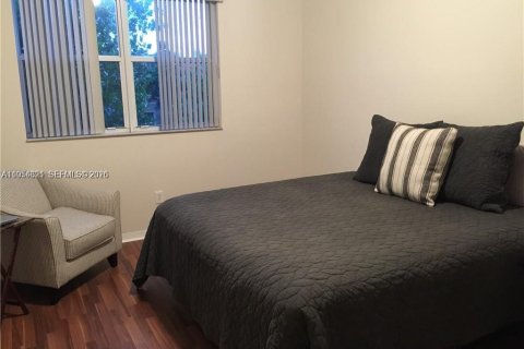 Touwnhouse à vendre à Dania Beach, Floride: 3 chambres, 128.39 m2 № 2010519 - photo 7