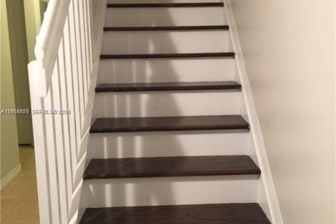 Touwnhouse à vendre à Dania Beach, Floride: 3 chambres, 128.39 m2 № 2010519 - photo 9