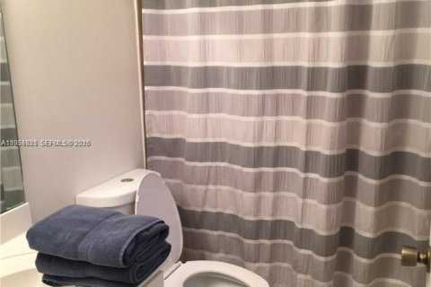 Touwnhouse à vendre à Dania Beach, Floride: 3 chambres, 128.39 m2 № 2010519 - photo 11