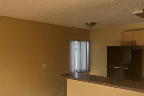 Condo in Cocoa, Florida, 1 bedroom № 2161707 - photo 6