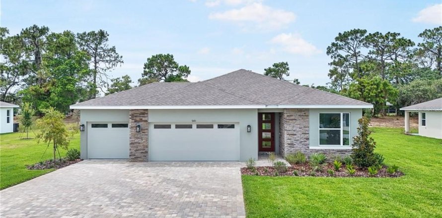 Villa ou maison à Weeki Wachee, Floride 4 chambres, 192.31 m2 № 2428678