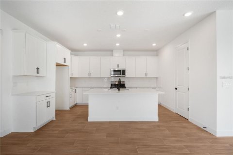 Villa ou maison à vendre à Weeki Wachee, Floride: 4 chambres, 192.31 m2 № 2428678 - photo 8