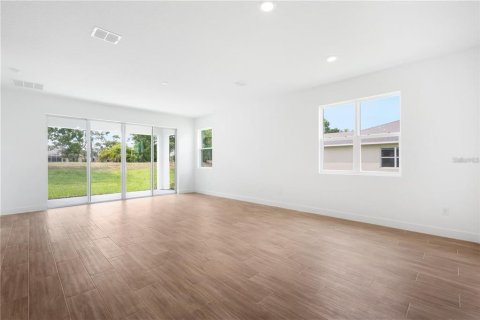 Villa ou maison à vendre à Weeki Wachee, Floride: 4 chambres, 192.31 m2 № 2428678 - photo 9