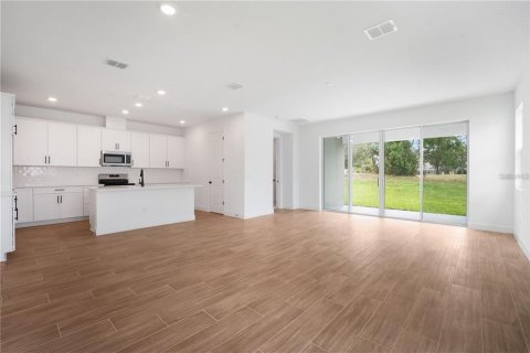 Villa ou maison à vendre à Weeki Wachee, Floride: 4 chambres, 192.31 m2 № 2428678 - photo 3