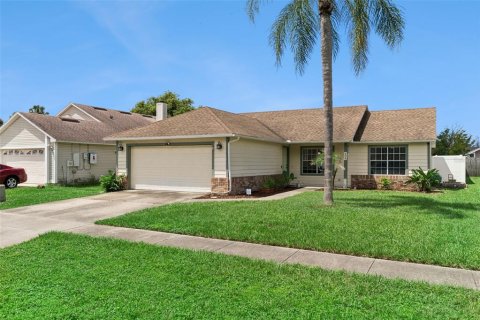Villa ou maison à vendre à Sanford, Floride: 3 chambres, 107.49 m2 № 2345016 - photo 5