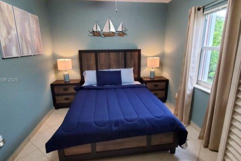 Casa en alquiler en North Miami Beach, Florida, 3 dormitorios, 143.07 m2 № 1864880 - foto 10