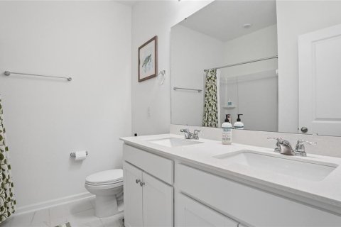 Townhouse in Palm Coast, Florida 3 bedrooms, 172.15 sq.m. № 2393593 - photo 17