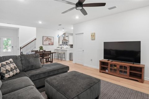 Townhouse in Palm Coast, Florida 3 bedrooms, 172.15 sq.m. № 2393593 - photo 8