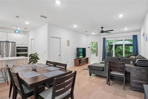 Townhouse in Palm Coast, Florida 3 bedrooms, 172.15 sq.m. № 2393593 - photo 3