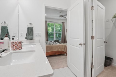 Townhouse in Palm Coast, Florida 3 bedrooms, 172.15 sq.m. № 2393593 - photo 12