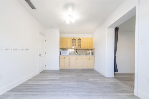 Купить виллу или дом в Катлер-Бей, Флорида 3 спальни, 155.15м2, № 2043733 - фото 18