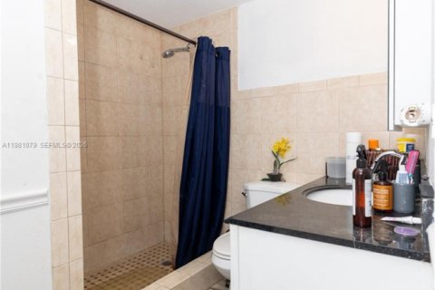 Купить виллу или дом в Катлер-Бей, Флорида 3 спальни, 155.15м2, № 2043733 - фото 16